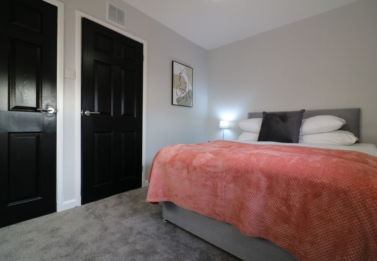 Apartment in Holytown - Sunnyside House - Holytown