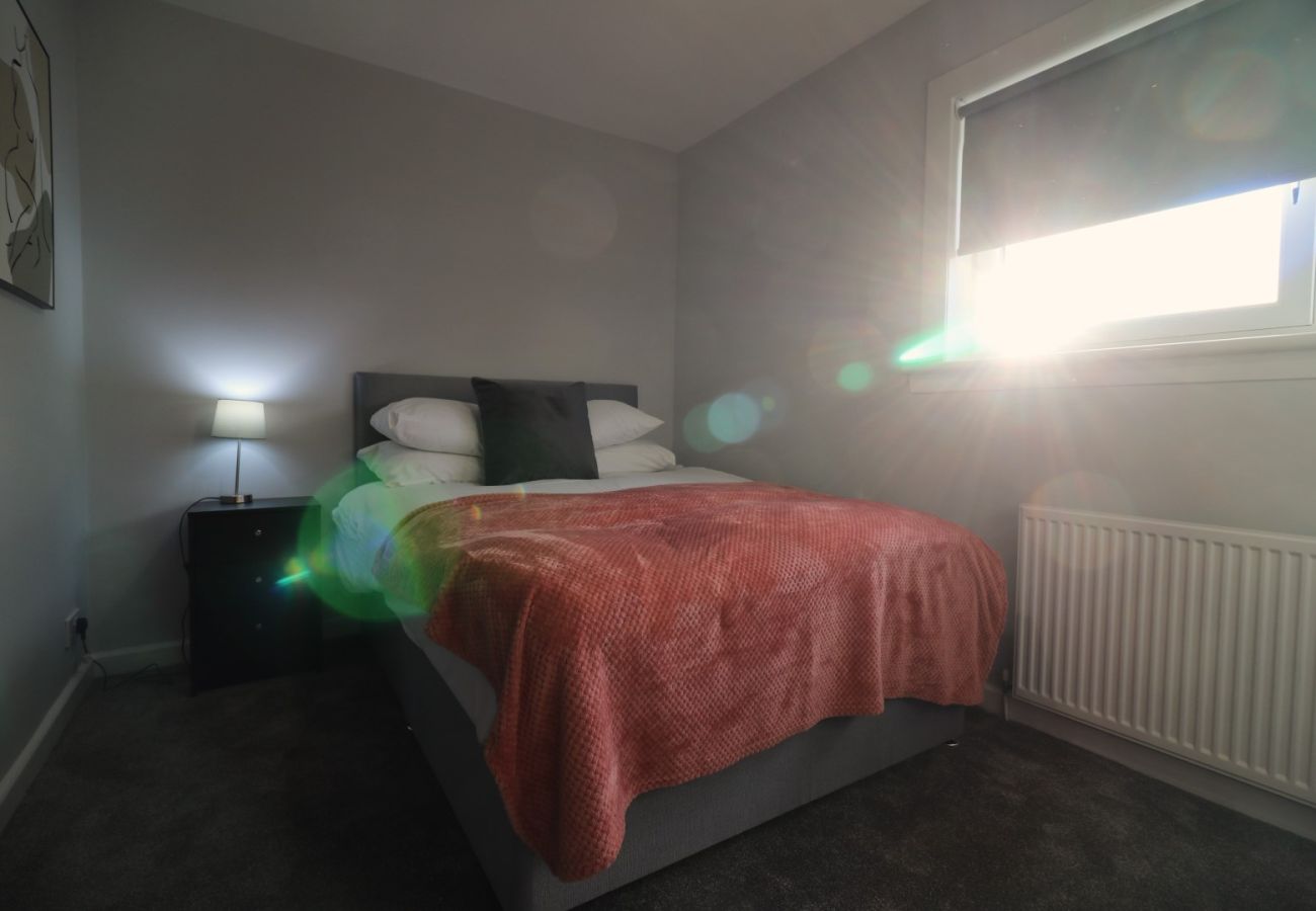Apartment in Holytown - Sunnyside House - Holytown