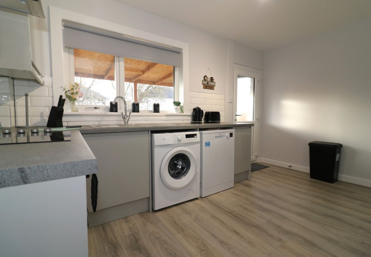 Apartment in Holytown - Sunnyside House - Holytown
