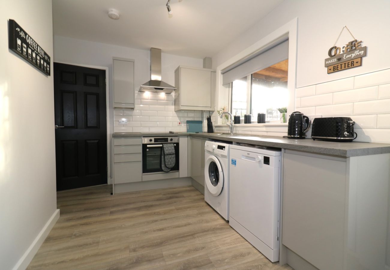 Apartment in Holytown - Sunnyside House - Holytown