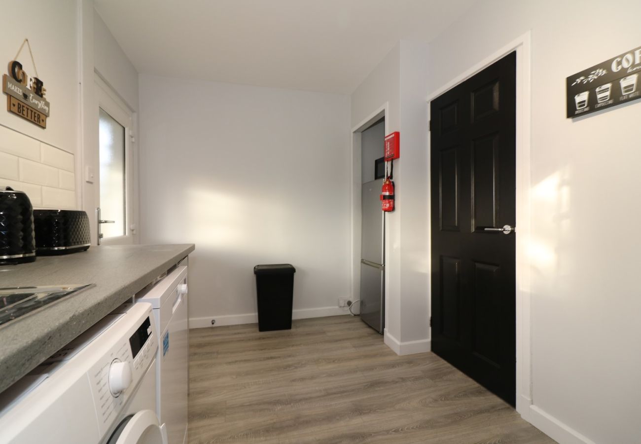 Apartment in Holytown - Sunnyside House - Holytown