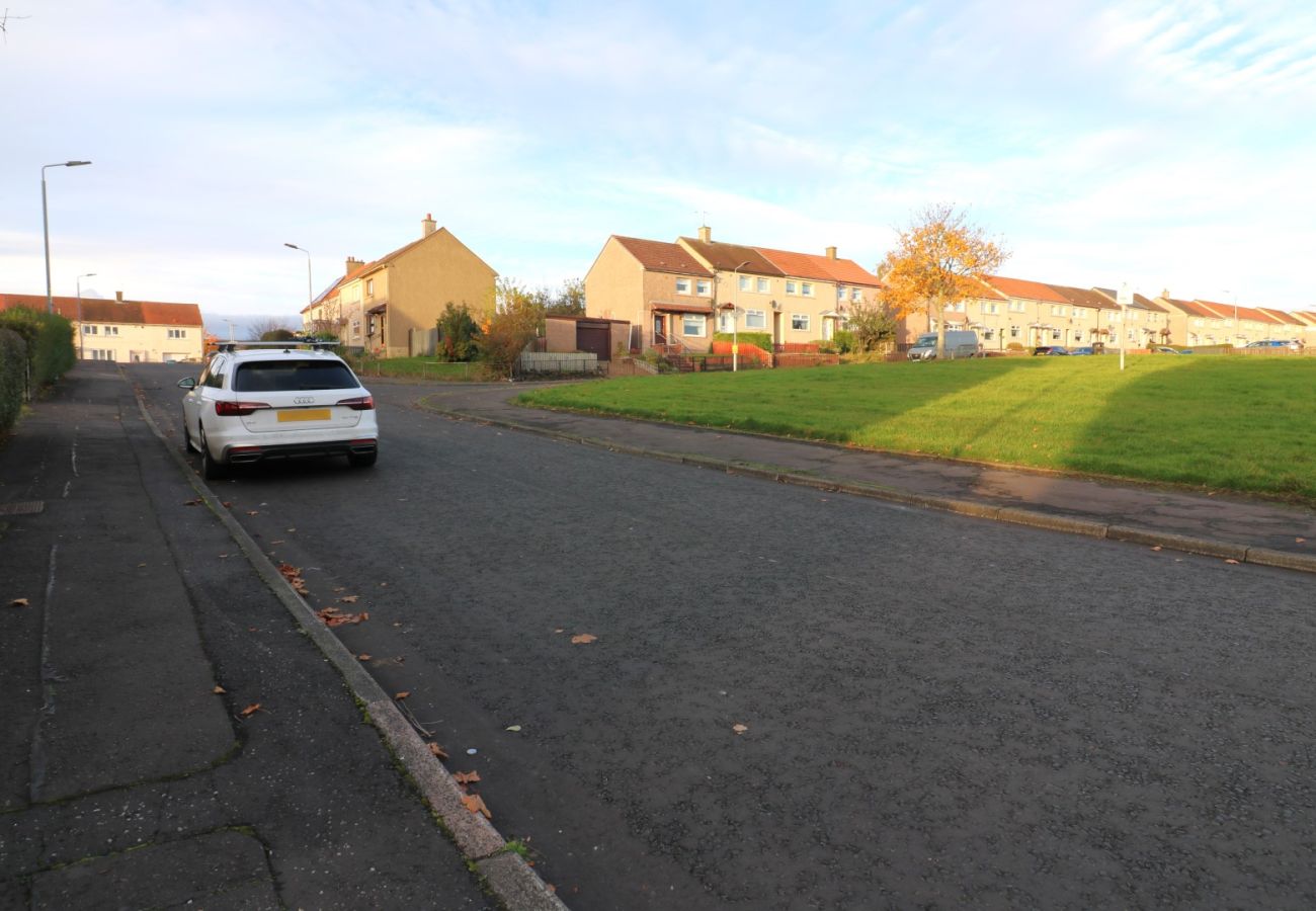 Apartment in Holytown - Sunnyside House - Holytown