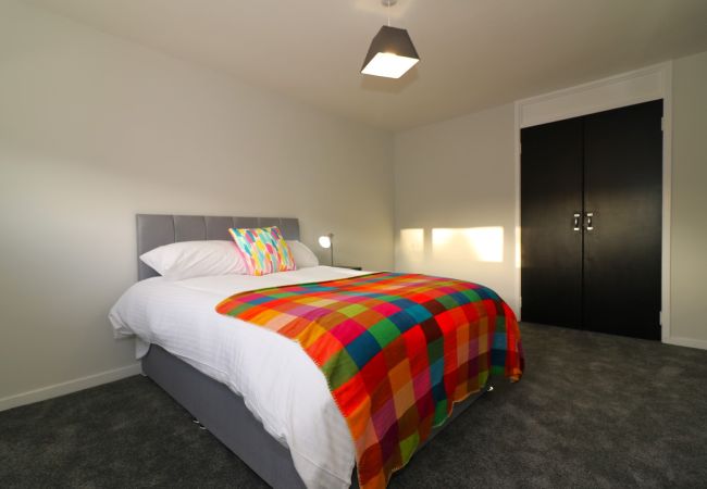 Apartment in East Kilbride - Salisbury House - East Kilbride