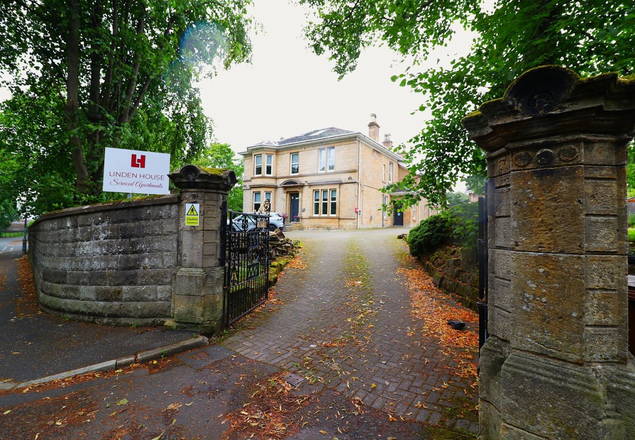 Apartment in Airdrie - Linden House - Flat 2 - Airdrie