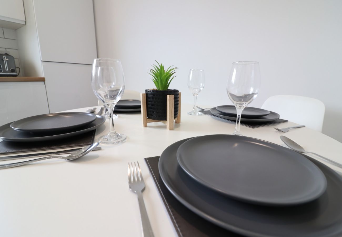 Apartment in Cumbernauld - Hattrix View - Cumbernauld