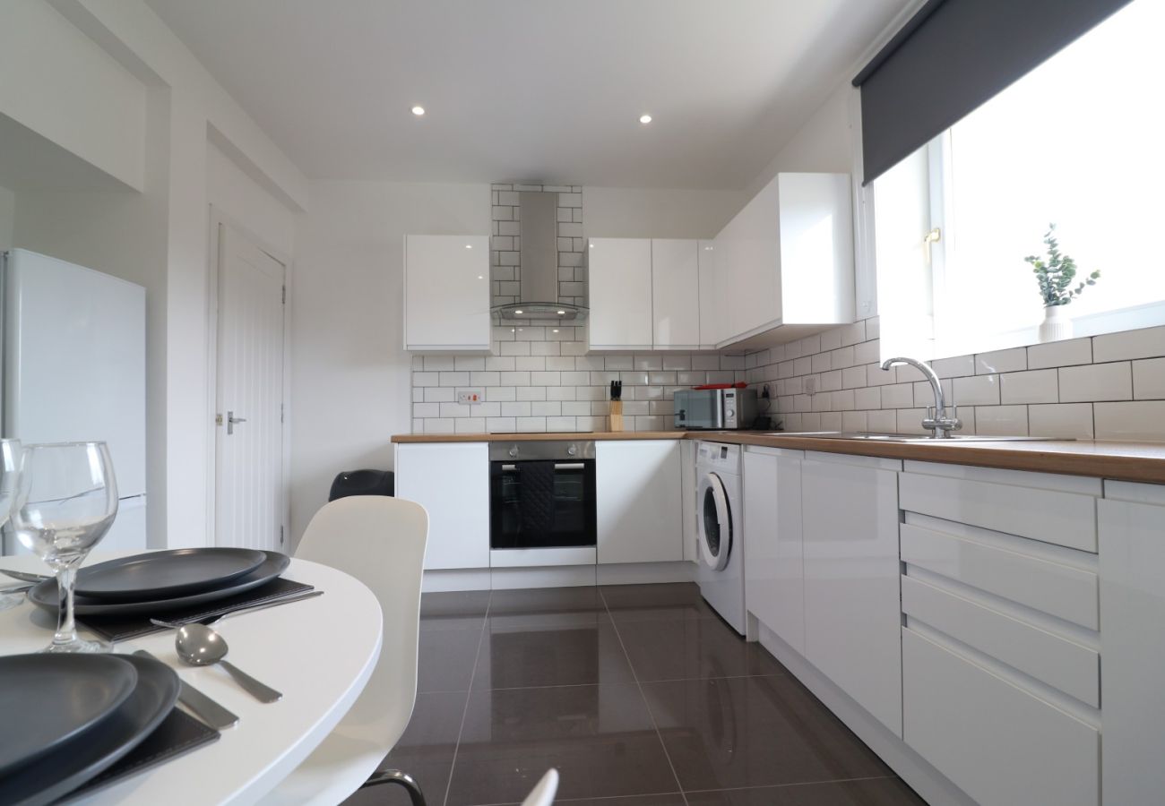 Apartment in Cumbernauld - Hattrix View - Cumbernauld