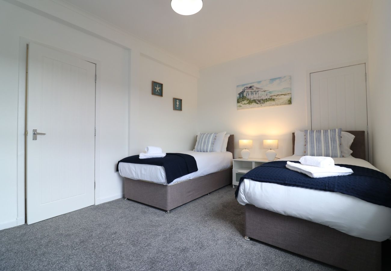 Apartment in Cumbernauld - Hattrix View - Cumbernauld