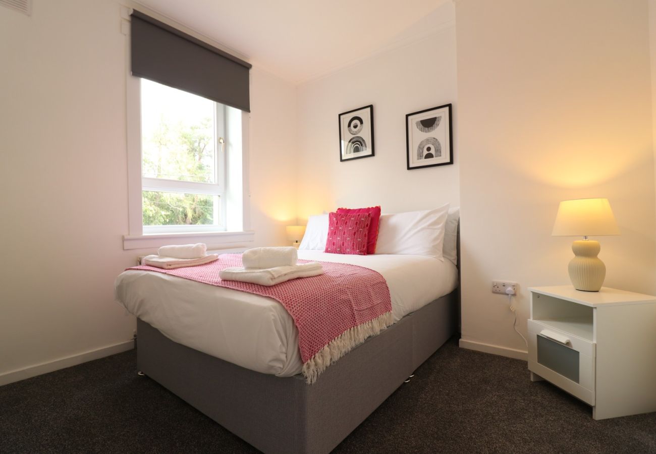 Apartment in Cumbernauld - Hattrix View - Cumbernauld