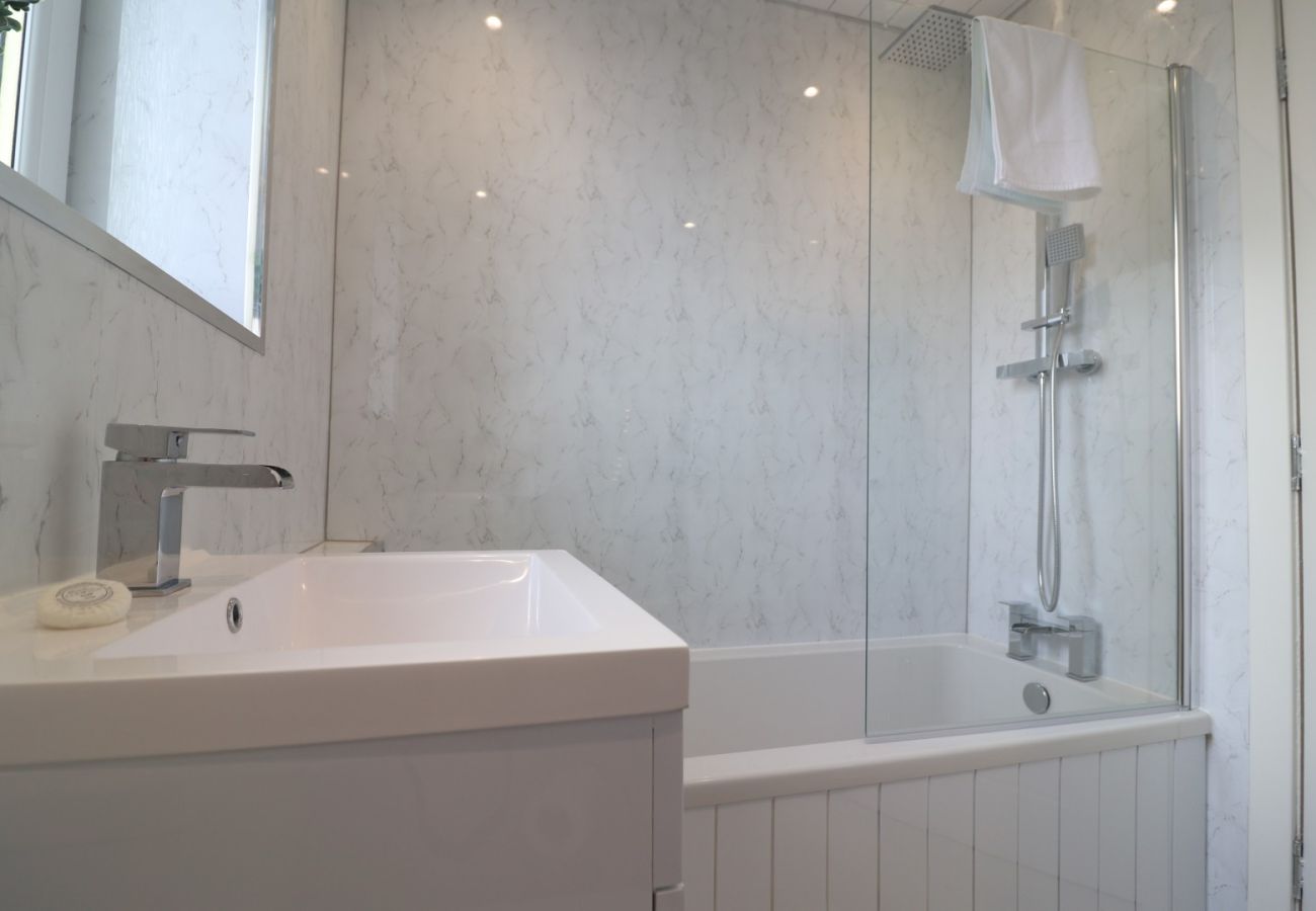 Apartment in Cumbernauld - Hattrix View - Cumbernauld