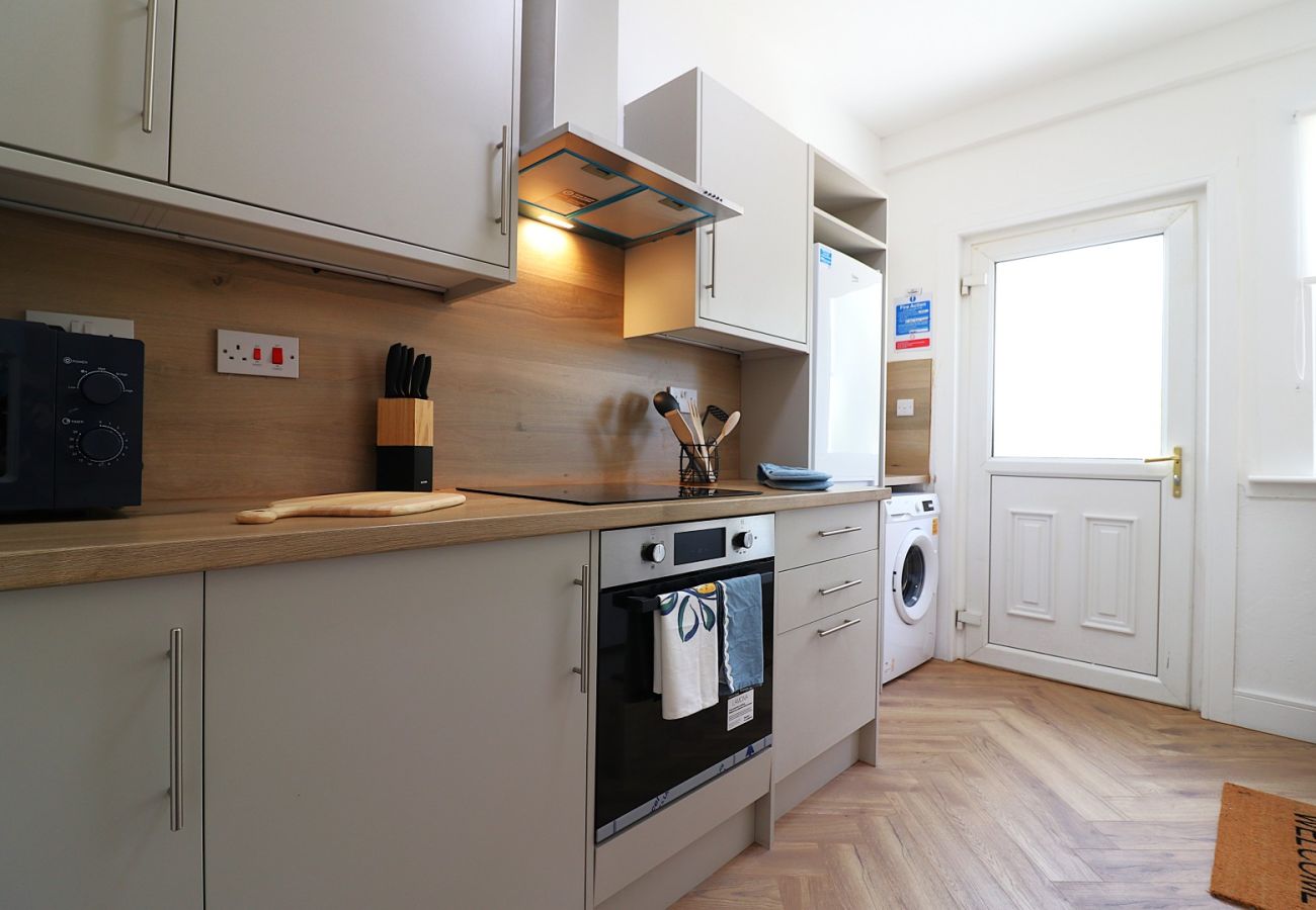 Apartment in Coatbridge - Oak House - Coatbridge