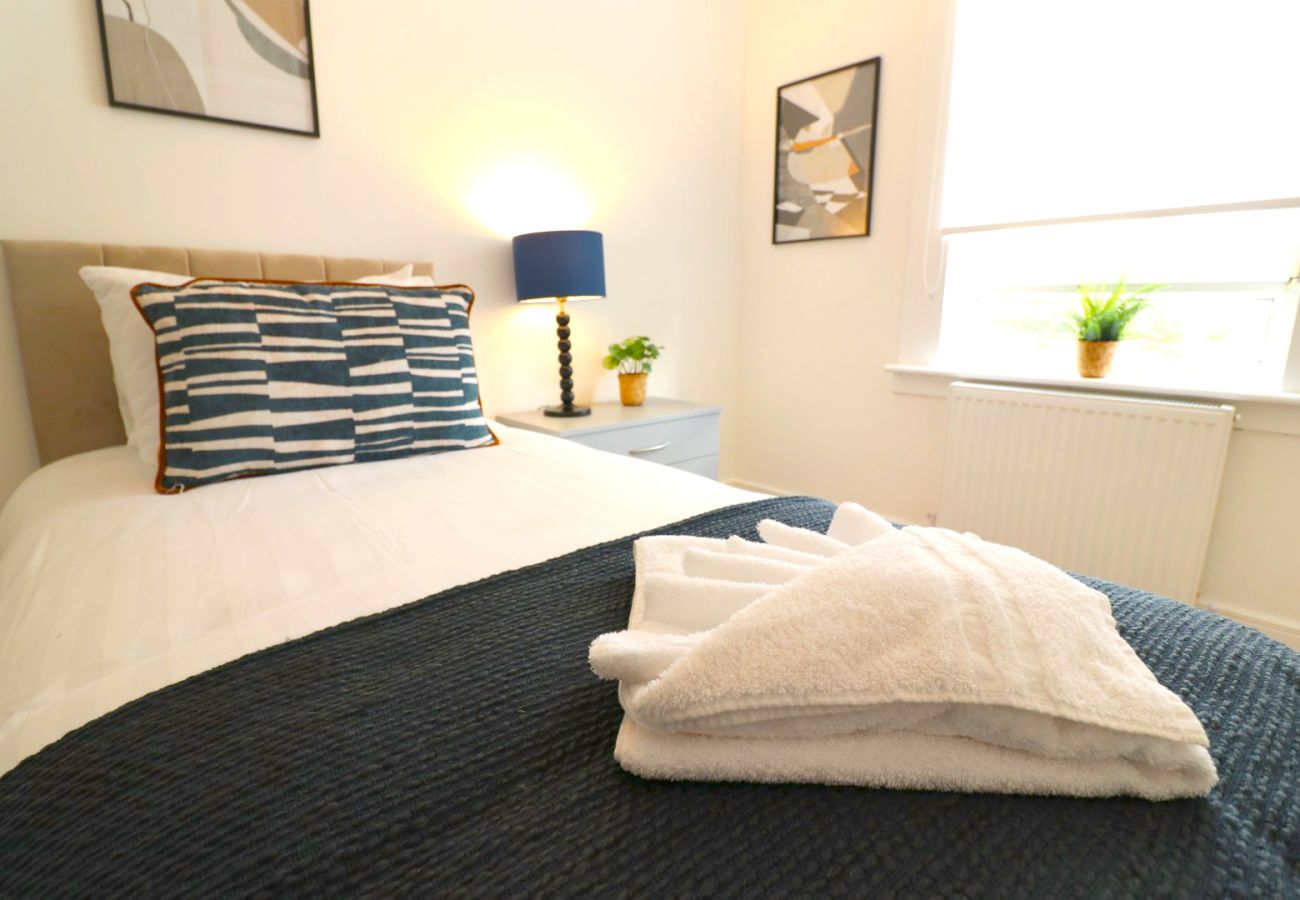 Apartment in Coatbridge - Oak House - Coatbridge