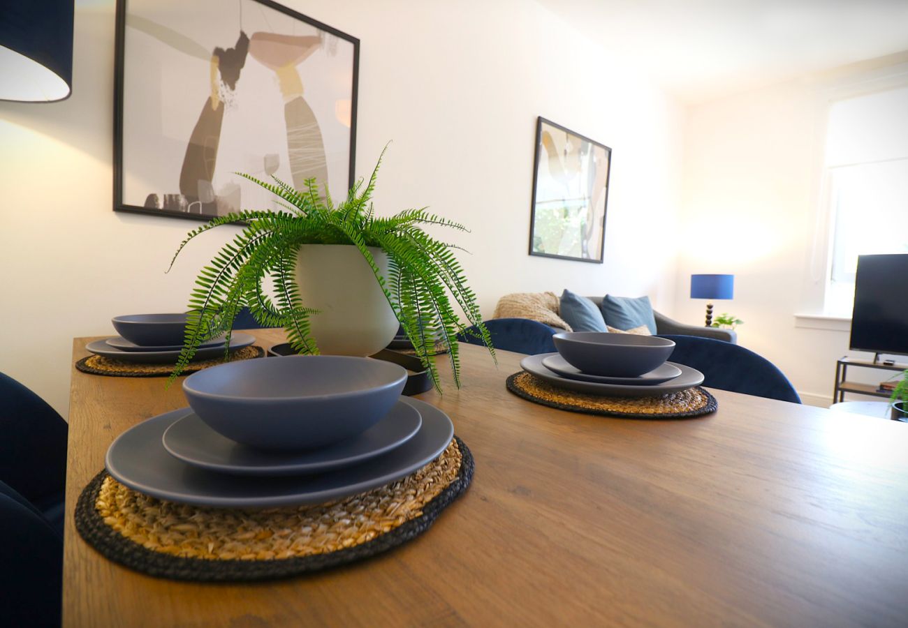 Apartment in Coatbridge - Oak House - Coatbridge