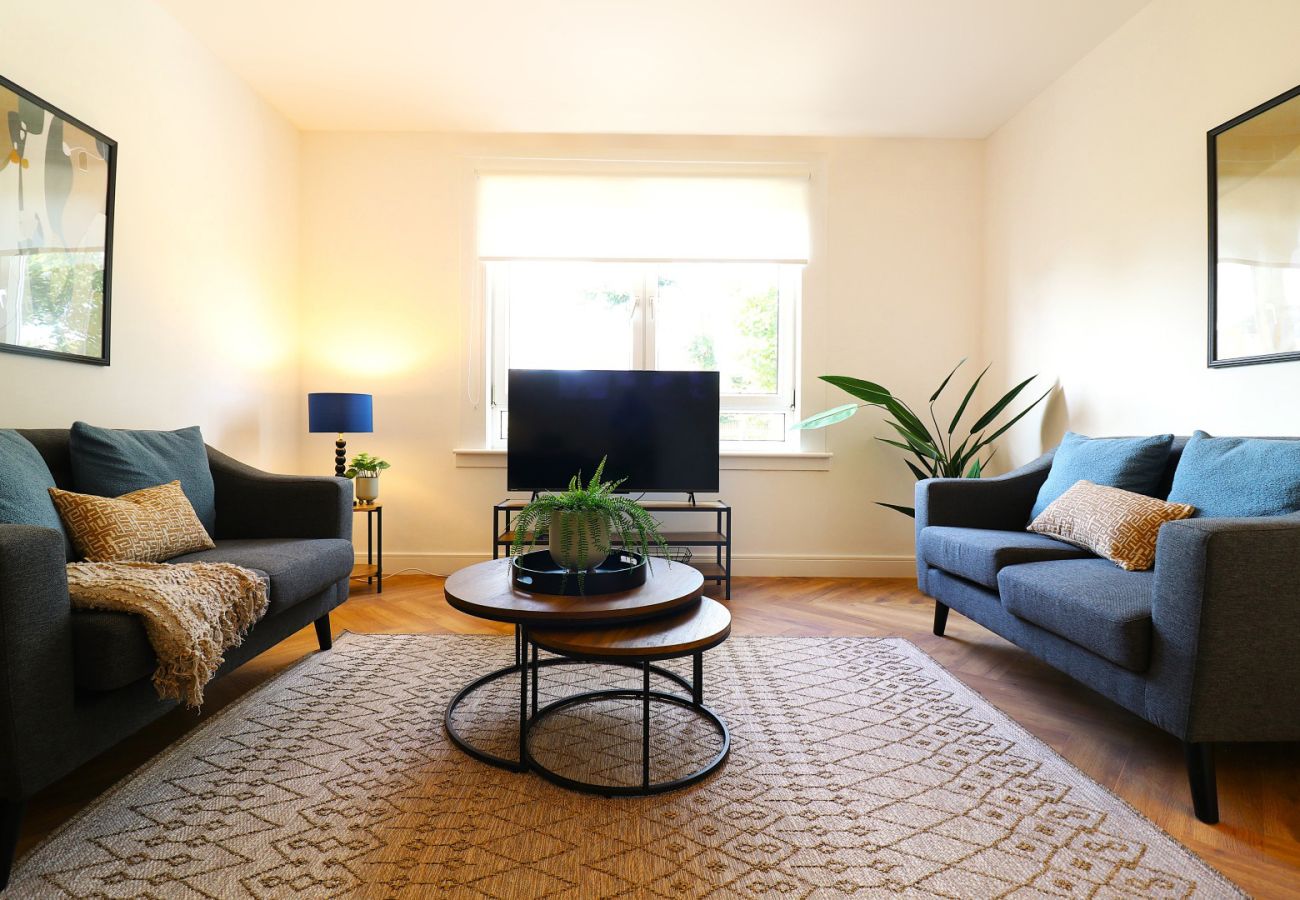 Apartment in Coatbridge - Oak House - Coatbridge