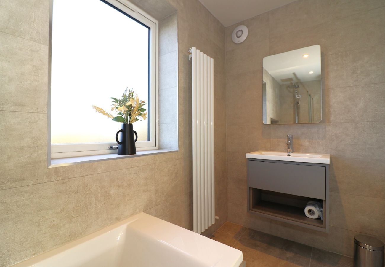 Apartment in Wishaw - Duncan House - Wishaw