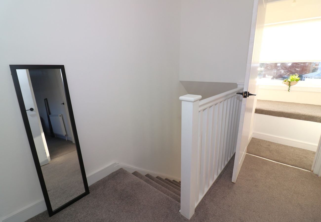 Apartment in Wishaw - Duncan House - Wishaw