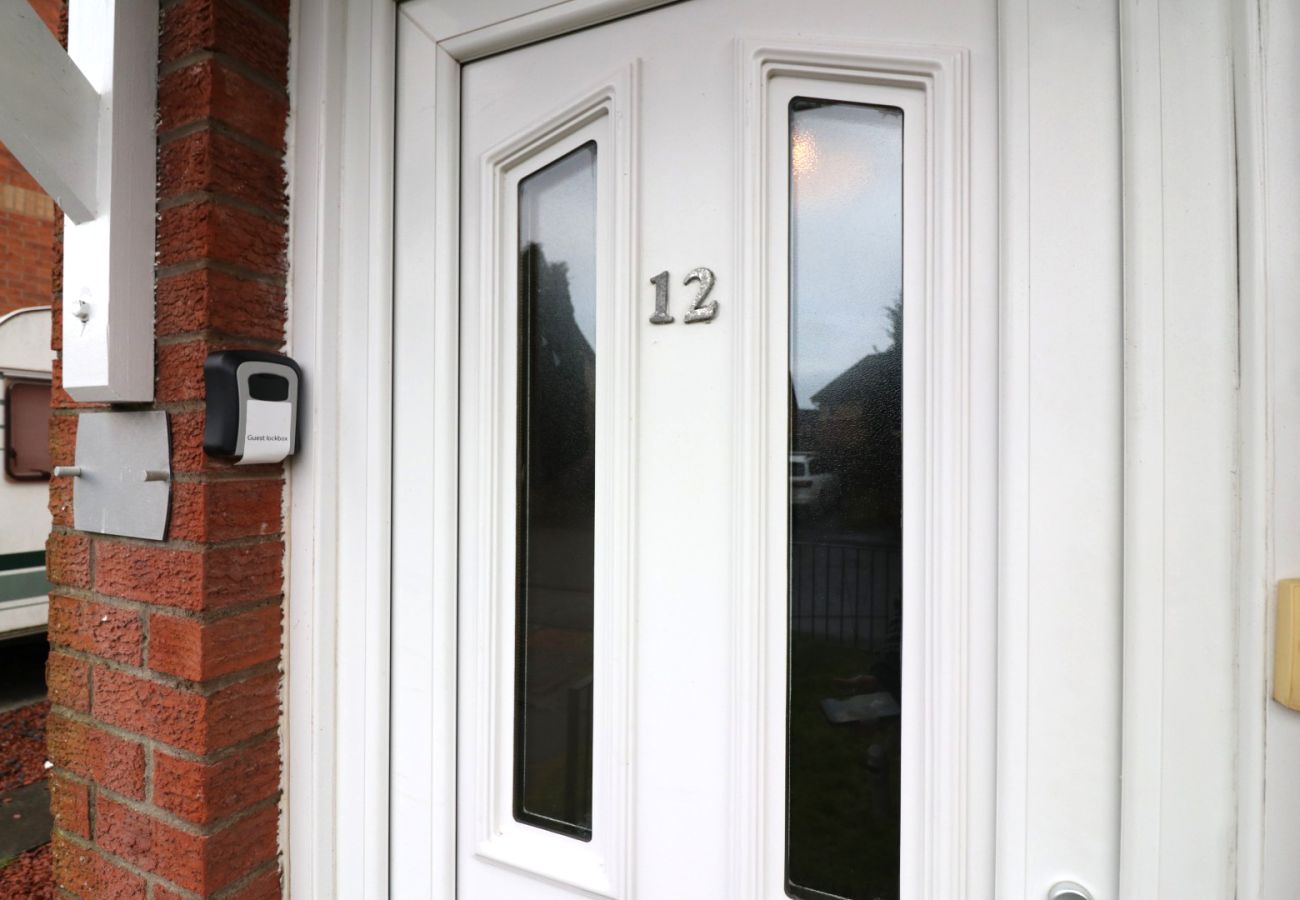 Apartment in Drumchapel - Summerhill House - Drumchapell